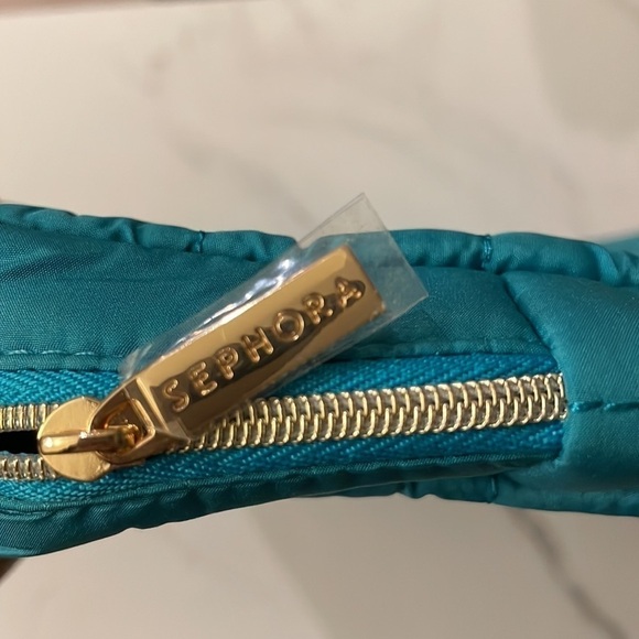 Sephora Puffy Makeup Bag - Picture 3 of 3